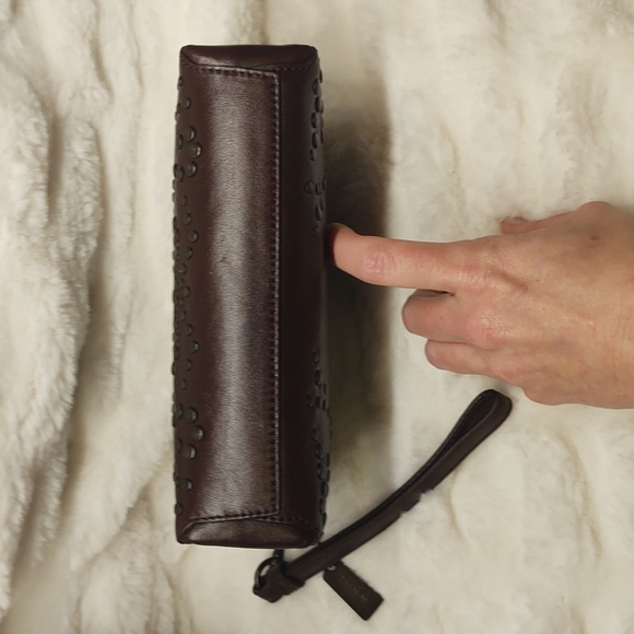 See Updated Listing in my Closet for lowered price - Picture 11 of 16